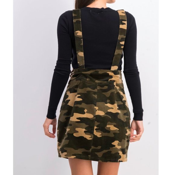 💥EDGY CHIC💥Camo Corduroy Overall Dress - Picture 3 of 12